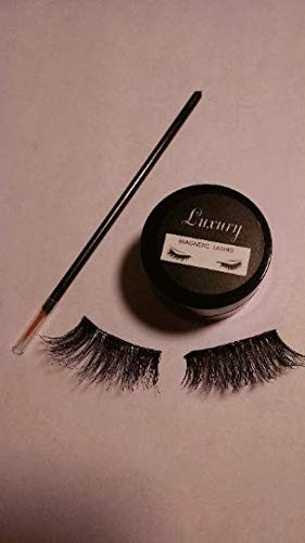 Our Signature Wispy Lash from Luxury Magnetic Eyelash with 3 Magnets / 1 Inch Width